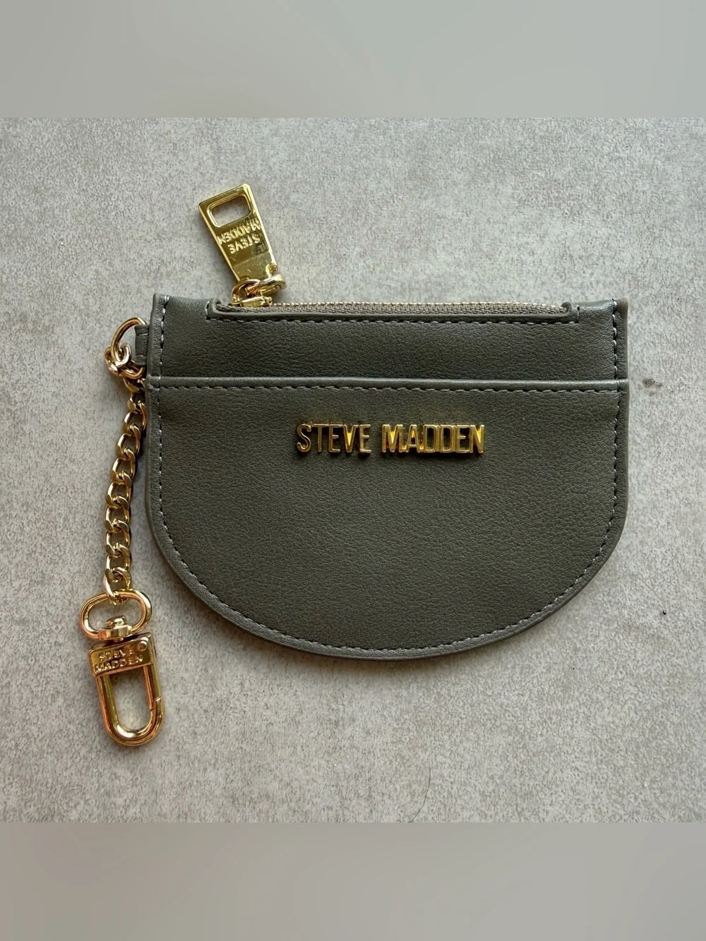 Steve Madden small card wallet small Dark green gold logo zipper leather